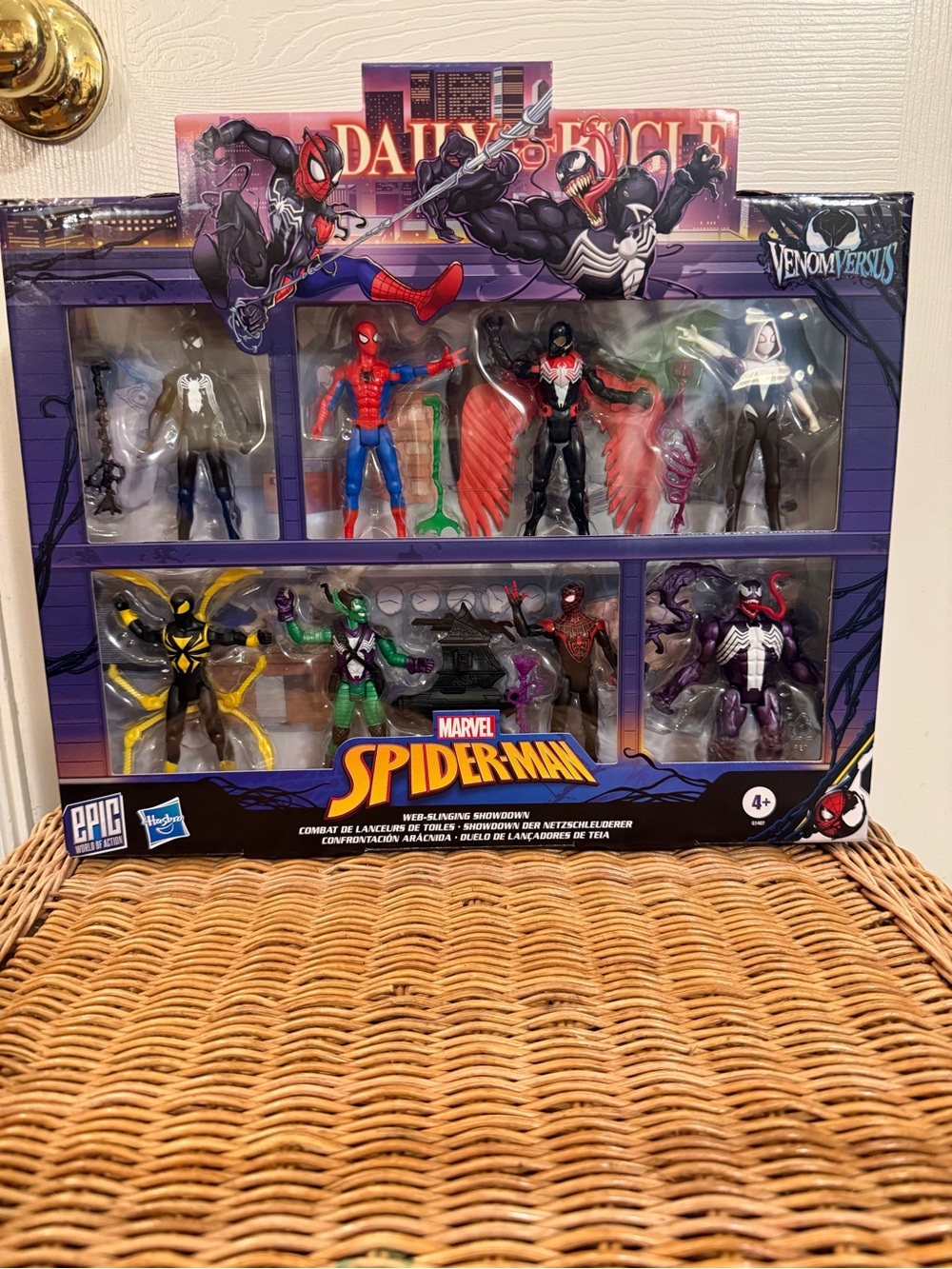 Marvel Spider-Man Venom vs Epic World of Action Web-Slinging Showdown